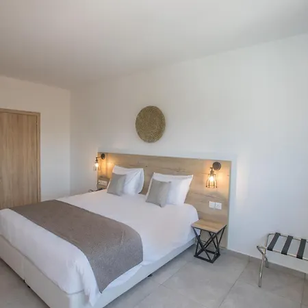 Bohemian Gardens Otel 4*